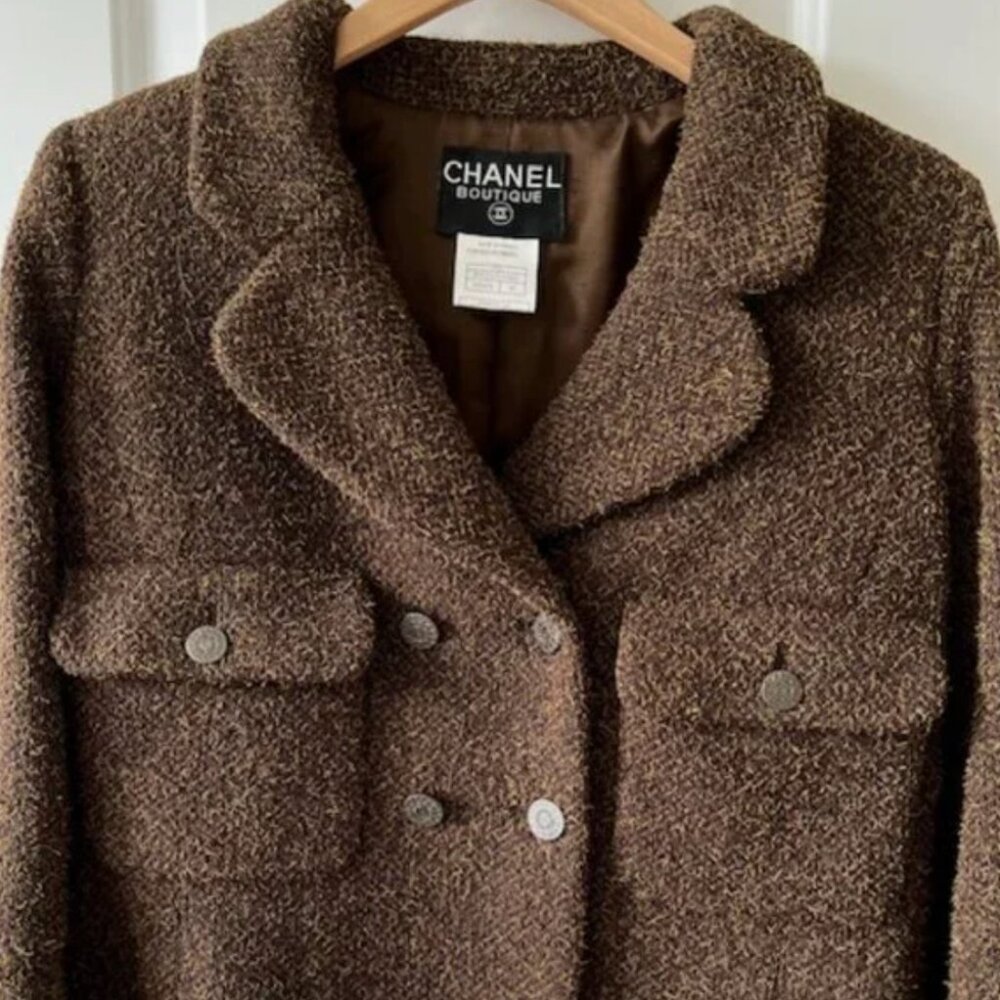 CHANEL Brown Tweed Bouclé Jacket, Fr Sz 40 US 6-8